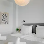 Modern And Stylish 1br With Balcony By Nordic Collection Helsinki