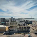 Modern And Stylish 1br With Balcony By Nordic Collection Apartment *