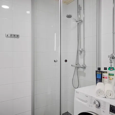 Modern And Stylish 1br With Balcony And View Helsingfors