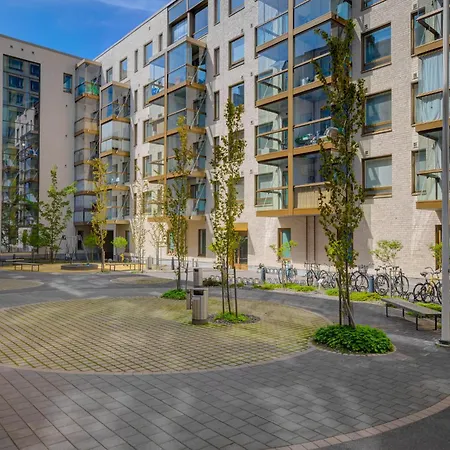Modern And Stylish 1br With Balcony And View Lägenhet