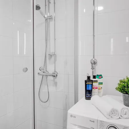 Modern And Stylish 1br With Balcony By Nordic Collection Apartmán Helsinky