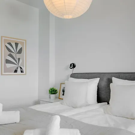 Modern And Stylish 1br With Balcony By Nordic Collection Helsingfors