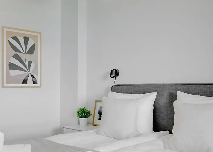 Modern And Stylish 1br With Balcony By Nordic Collection هلسنكي