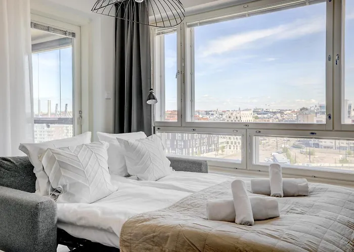 Modern And Stylish 1br With Balcony By Nordic Collection * هلسنكي